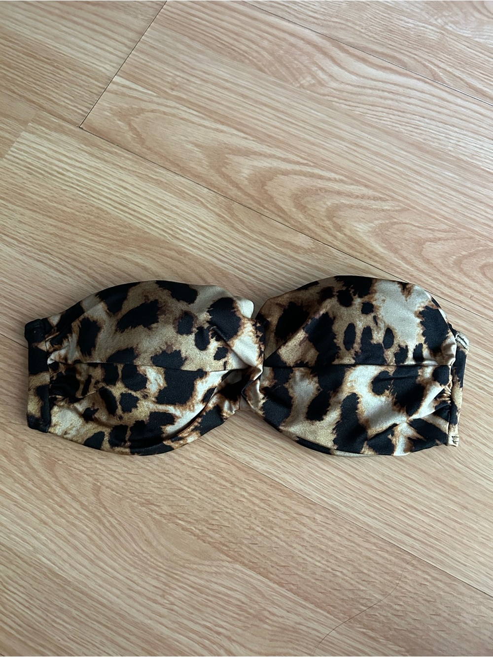 Victoria’s Secret Leopard Print Gold Trim Bandeau Bikini Top 34C